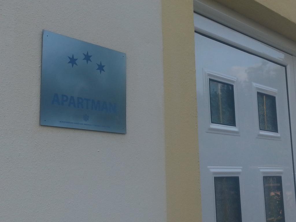 Apartments Lux Lukic Utjeha-Bušat Eksteriør billede